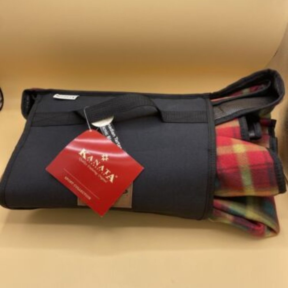 Kanata Picnic Blanket Red Green Fleece Camping Outdoor - New W/ Tags 52”x47”.